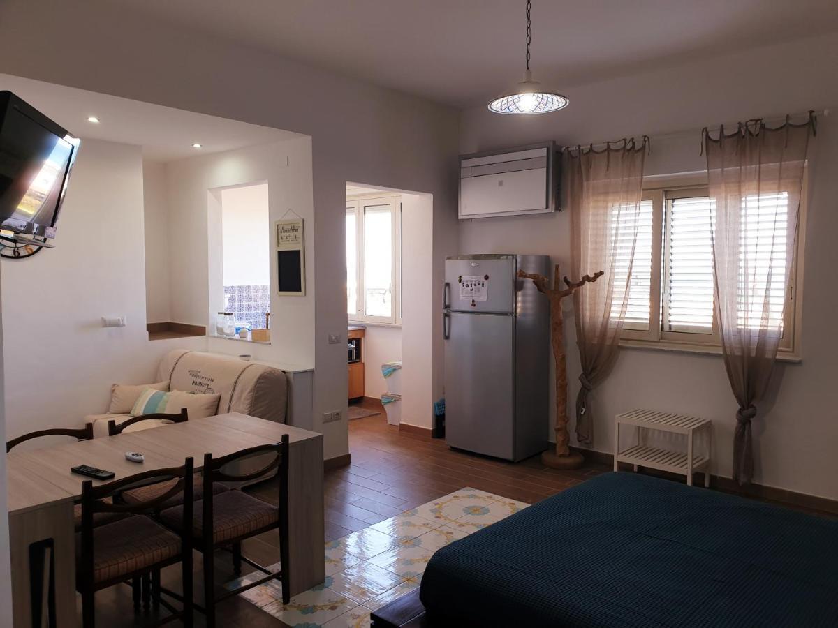 Fronte Mare A Venetico Apartment Exterior photo